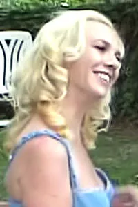 Scarlett Summers