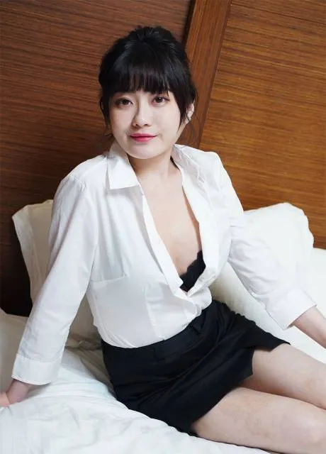 Huang Yina