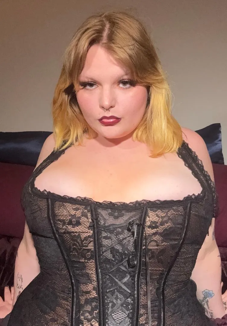 Mistress Ravenval