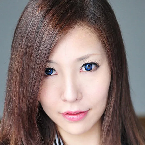 Anna Takamine