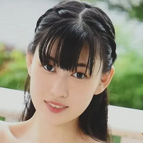Hitomi Yoshikawa