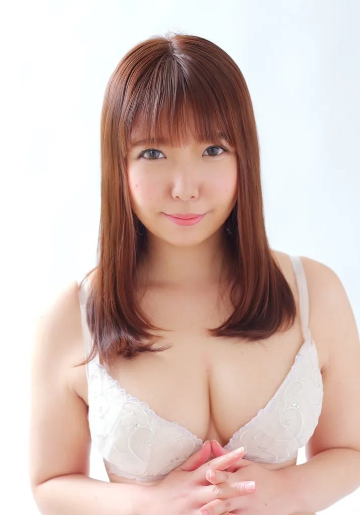 Eimi Okina