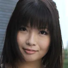 Momo Fukada