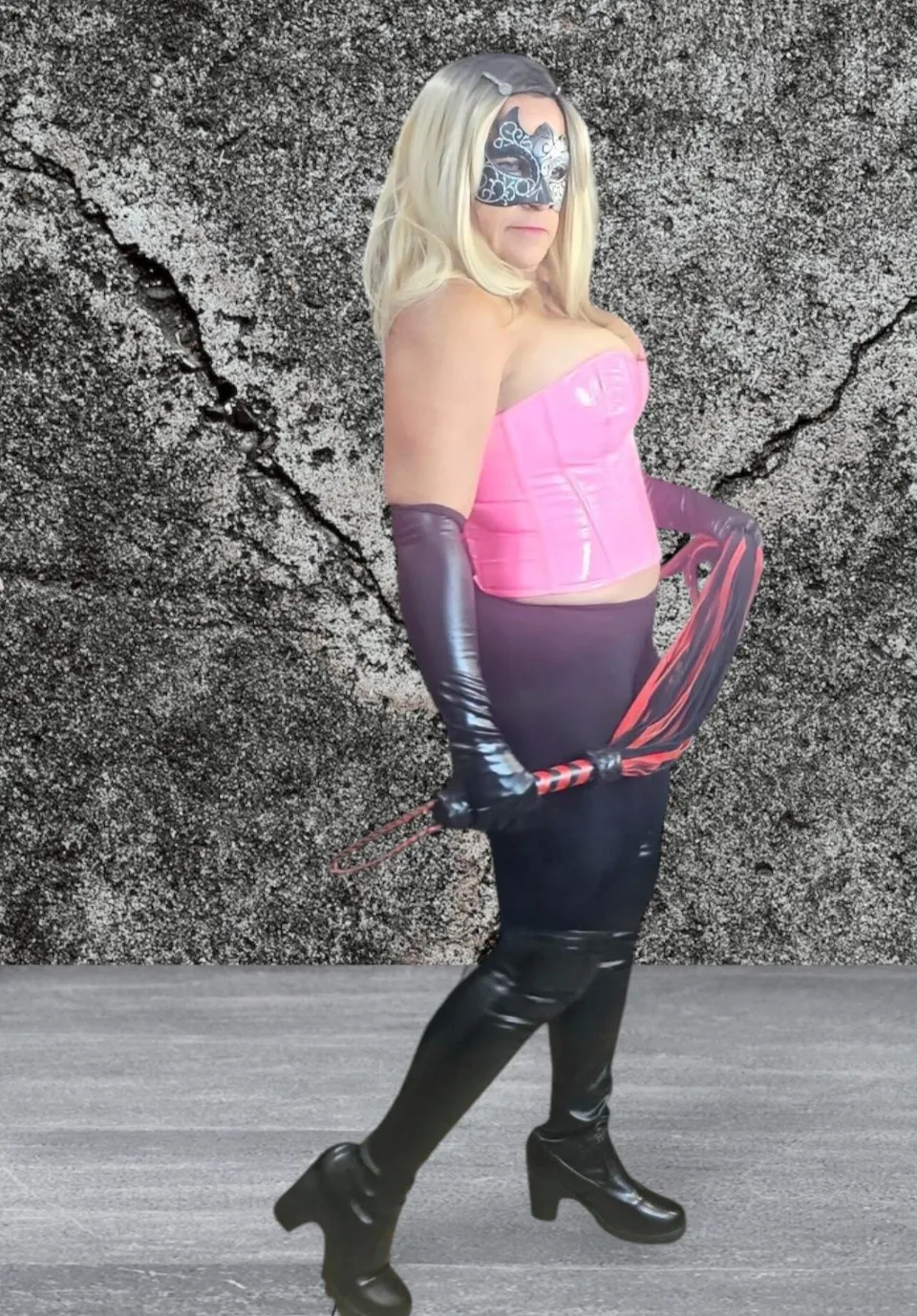 Blondies Pegging Cen