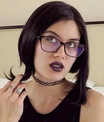 Mia