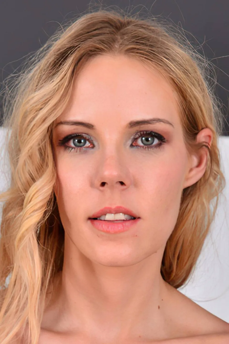 Florane Russell