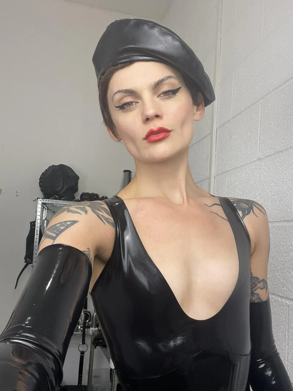 MistressAE