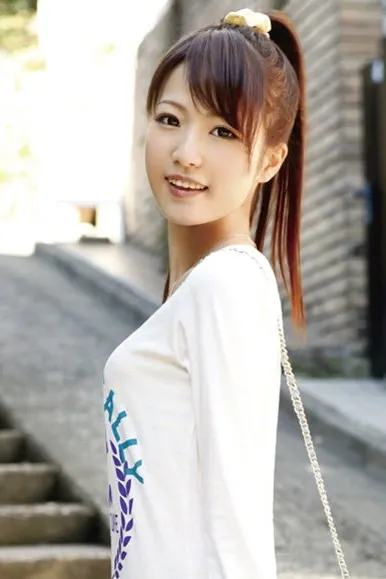 Sara Momoi