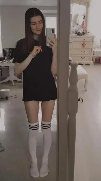 Mirari Manyvids