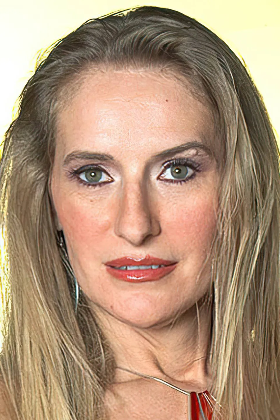 Sara James