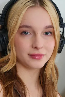 Molly Stone