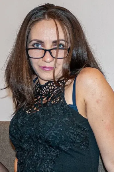 Anna Hendricks
