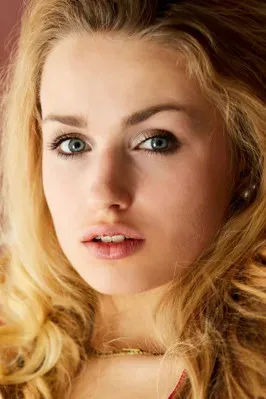 Emilia Jung