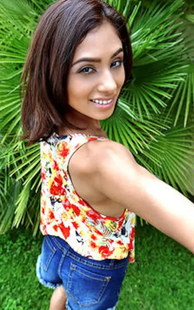 Ava Alba