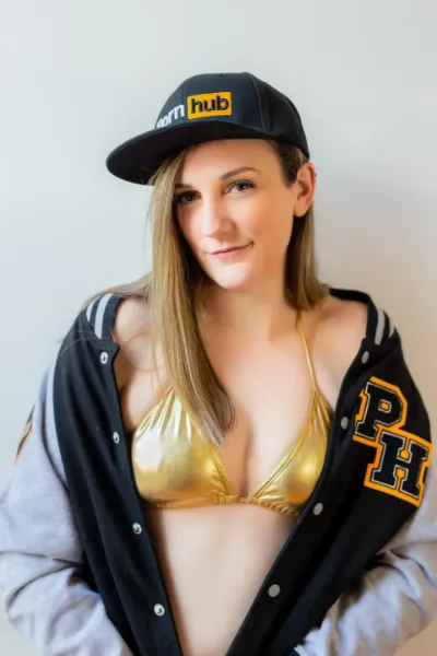 Clara Dee