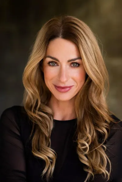 Fiona R