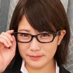 Rena Yoshikawa
