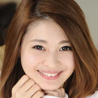 Mina Yoshizawa
