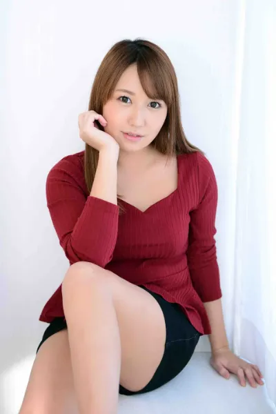 Kana Suzuna