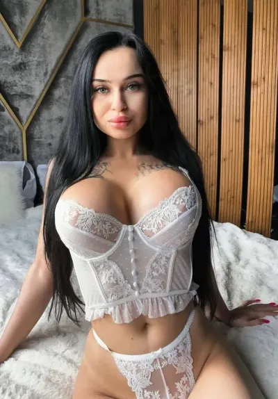 Cassy Shine