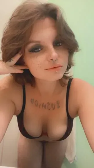 Anya Pussy