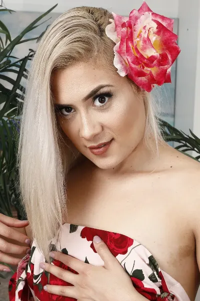 Lux Rose
