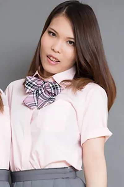 Momo Momoi