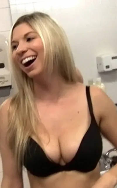 Roxi