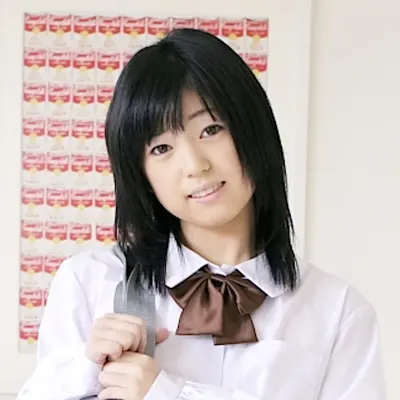 Momo Komori