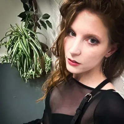 Elle McKenzie