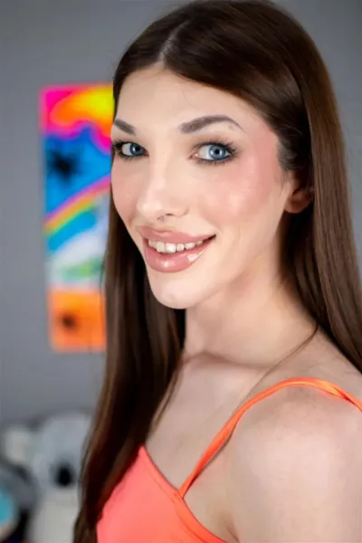 Ava Holt
