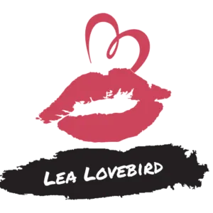 Lea Lovebird