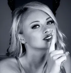 PeachySkye